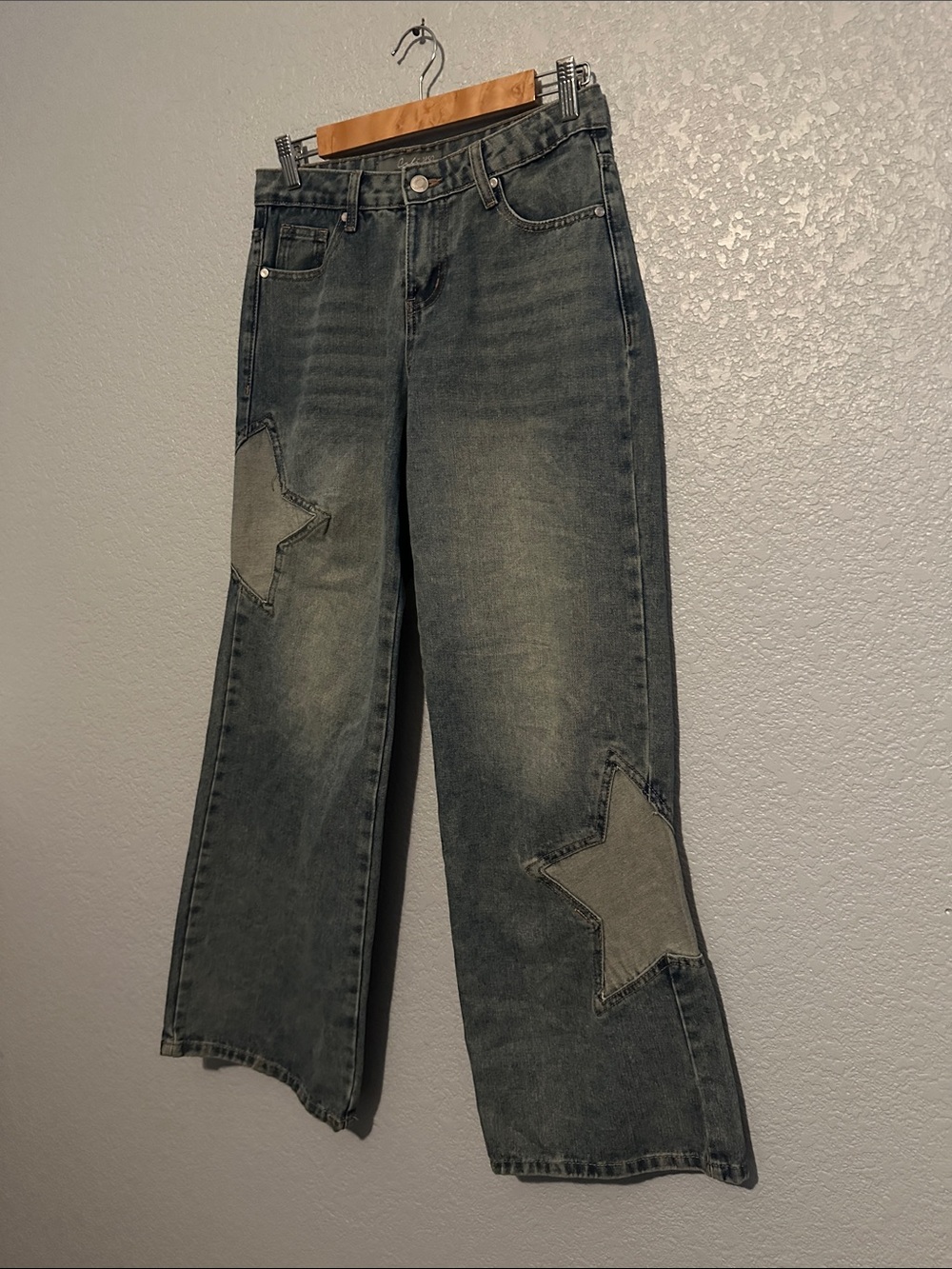Cali 1850 Star Patch Embroidered Wide Leg Jeans - Picture 3 of 6
